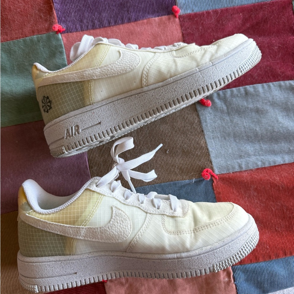 Like New Nike Air Force 1 Move to Zero Sneakers